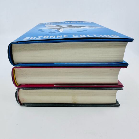 The Hunger Games Trilogy With Box by Suzanne Collins, Scholastic Press, Set of 3 - Picture 12 of 13